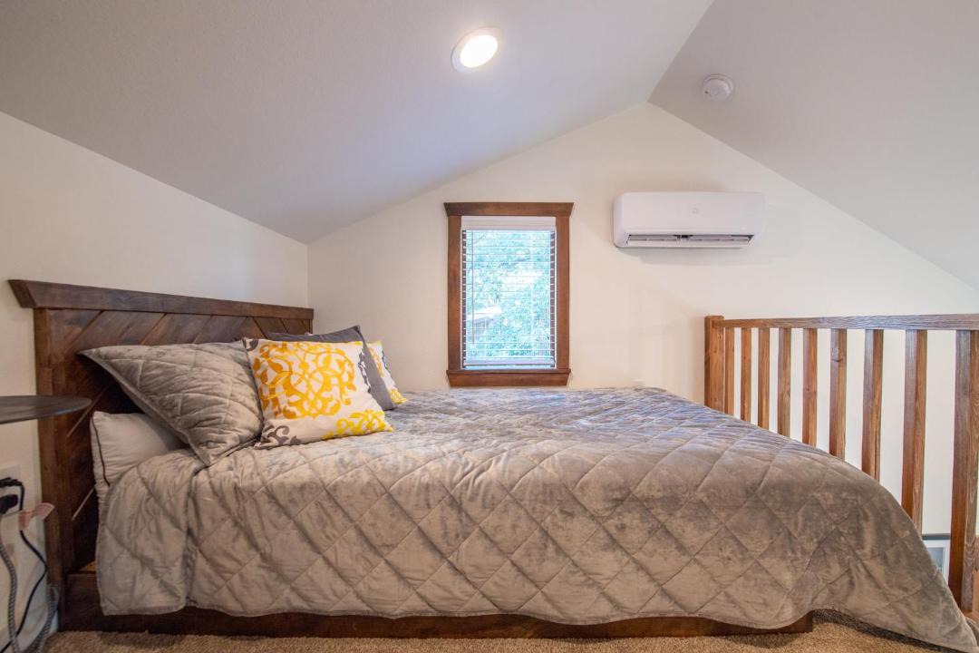 Photo of Bedroom in Elm Mott