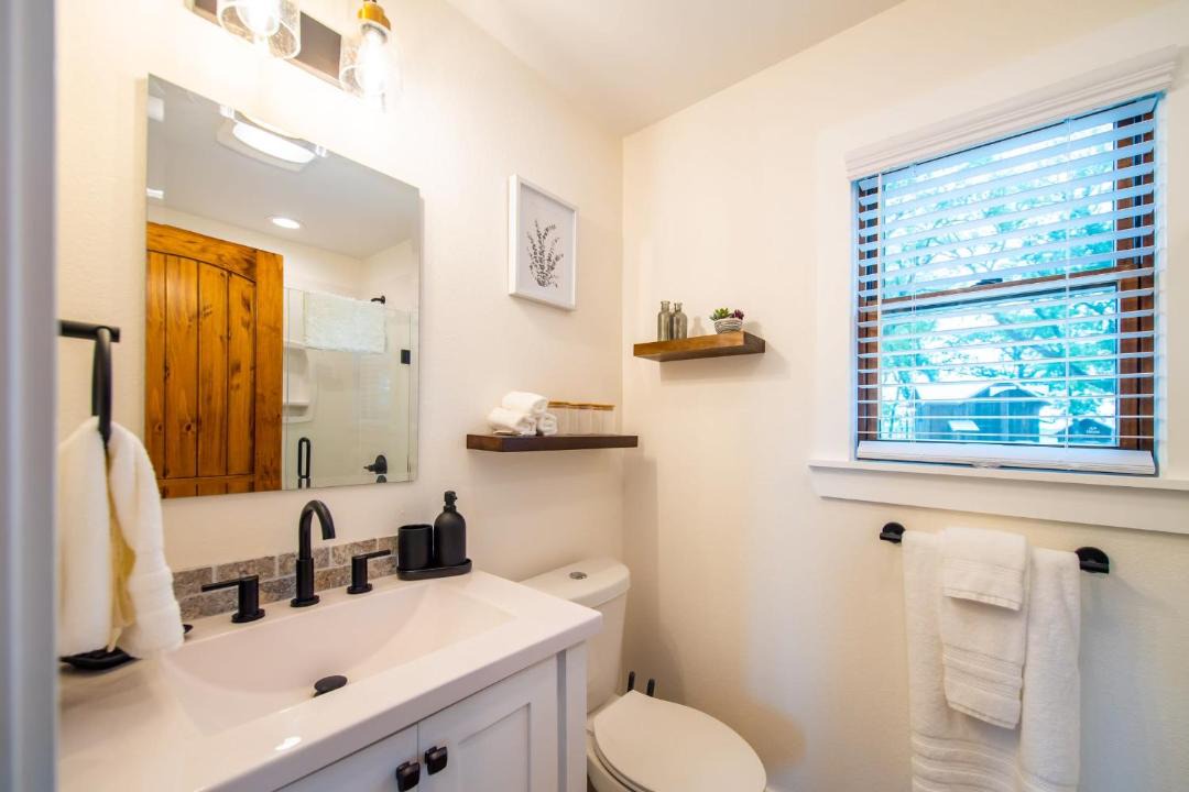 Photo of Bathroom in Elm Mott