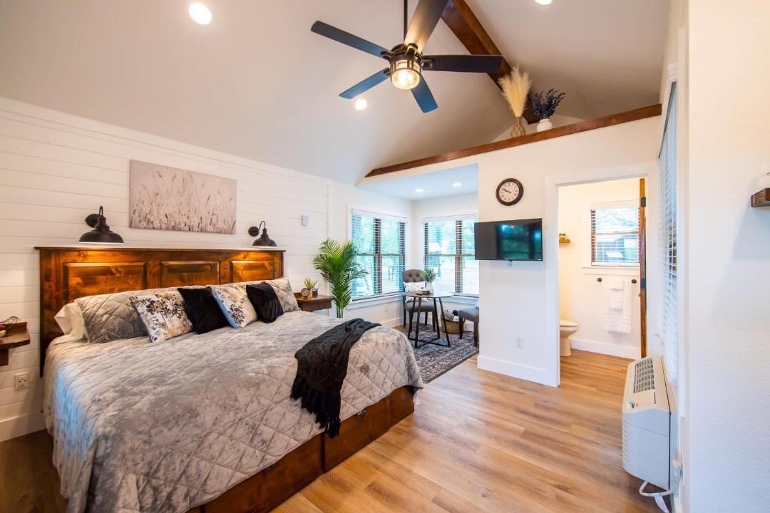 Photo of Bedroom in Elm Mott