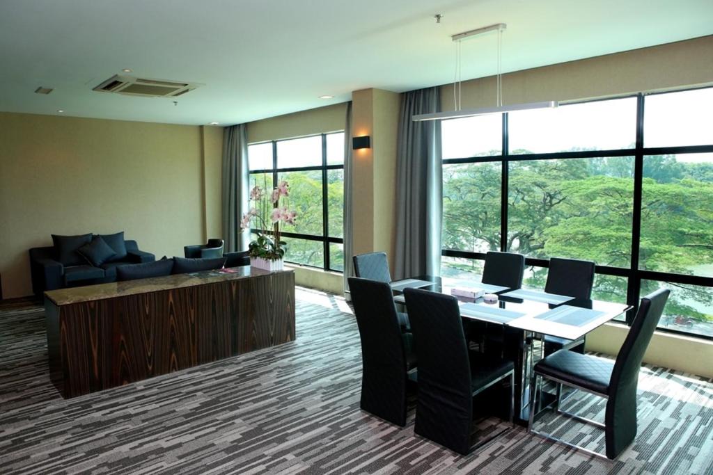 Photo of Others in Larut