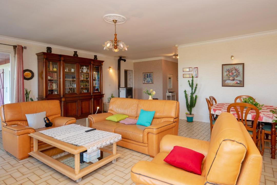 Photo of Others in Verthemex