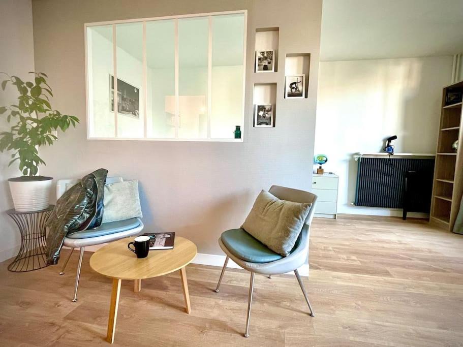 Photo of Livingroom in Puteaux
