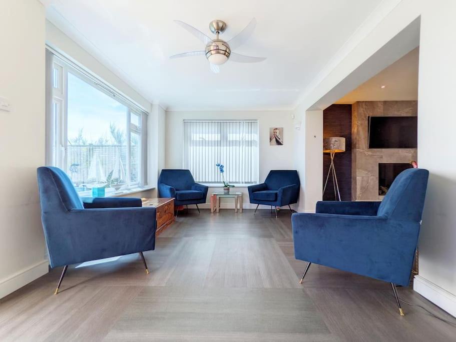 Photo of Livingroom in Middleton-on-Sea