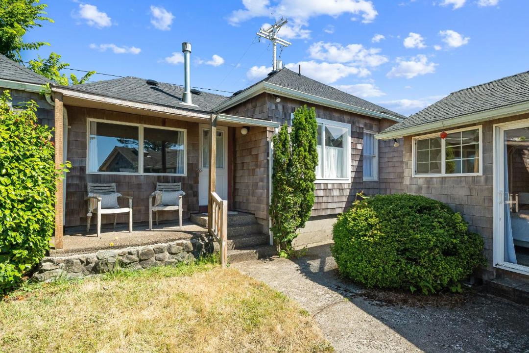 Photo of Buildings in Depoe Bay
