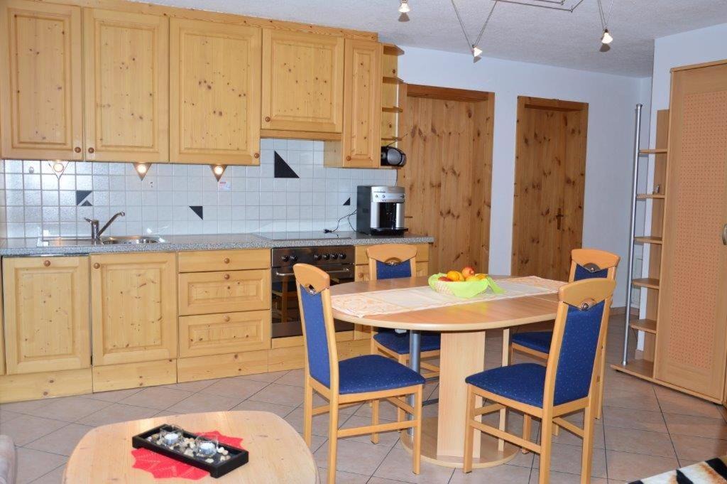 Photo of Kitchen in Tschierv