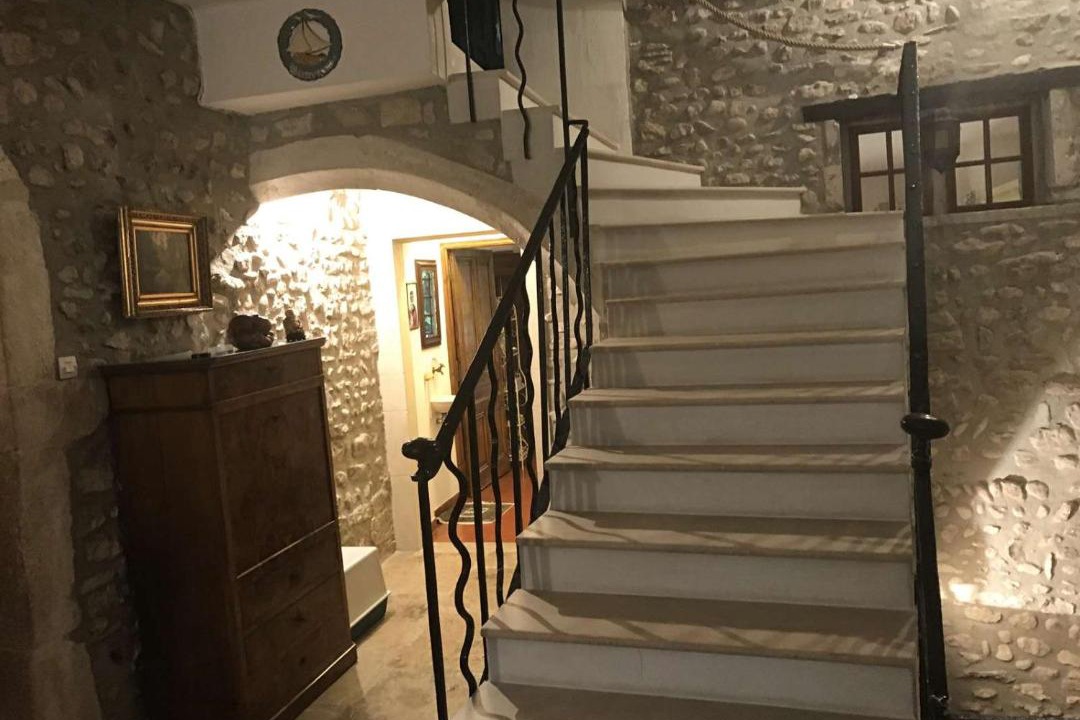 Photo of Buildings in Visan