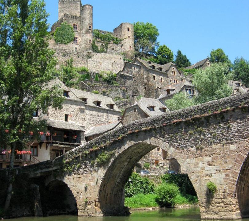 Photo of Buildings in Belcastel