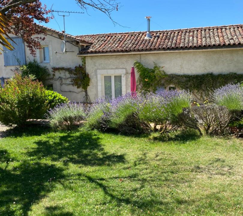 Photo of Buildings in Saint-Aulais-la-Chapelle
