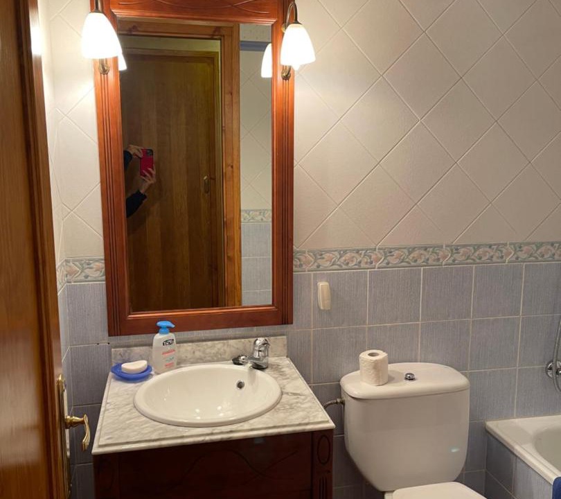 Photo of Bathroom in Setcases