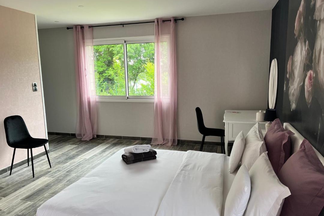 Photo of Livingroom in Lamarche-sur-Saone