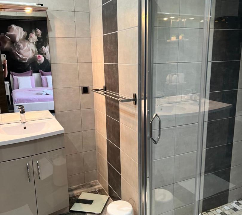 Photo of Bathroom in Lamarche-sur-Saone