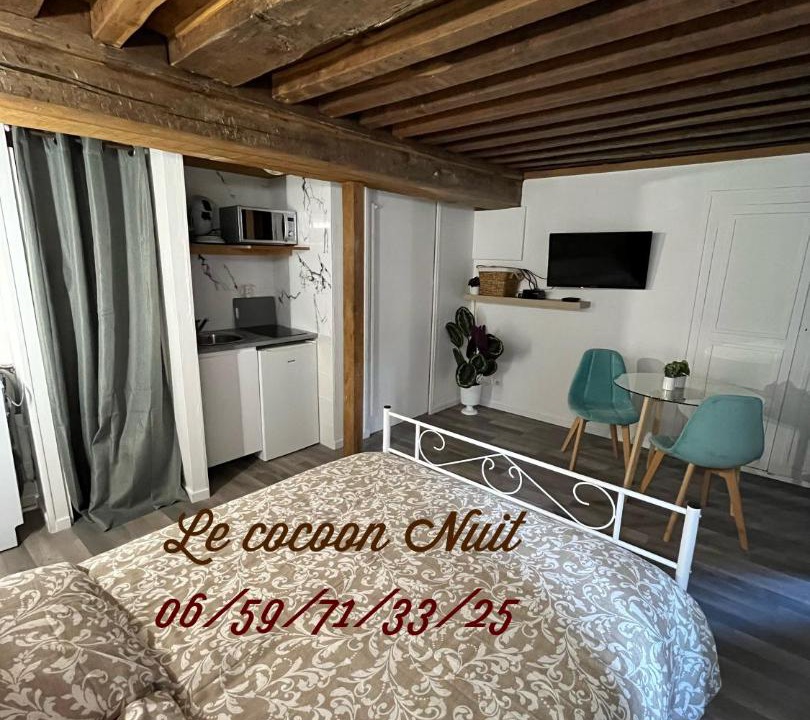 Photo of Bedroom in Nuits-Saint-Georges