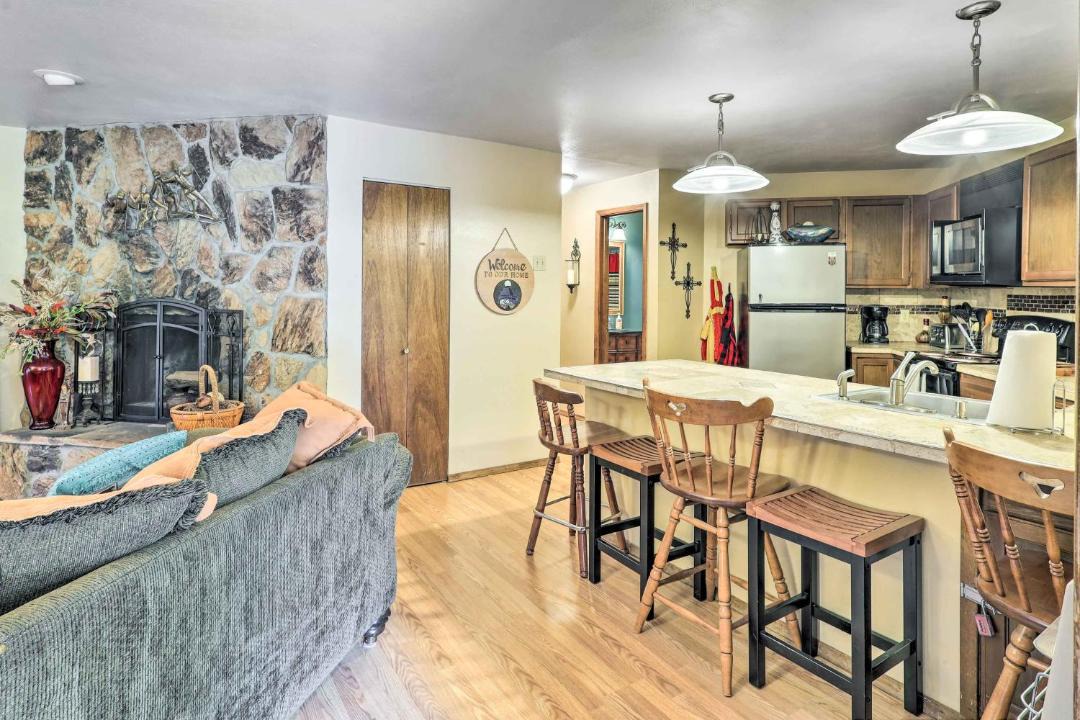 Photo of Livingroom in Angel Fire