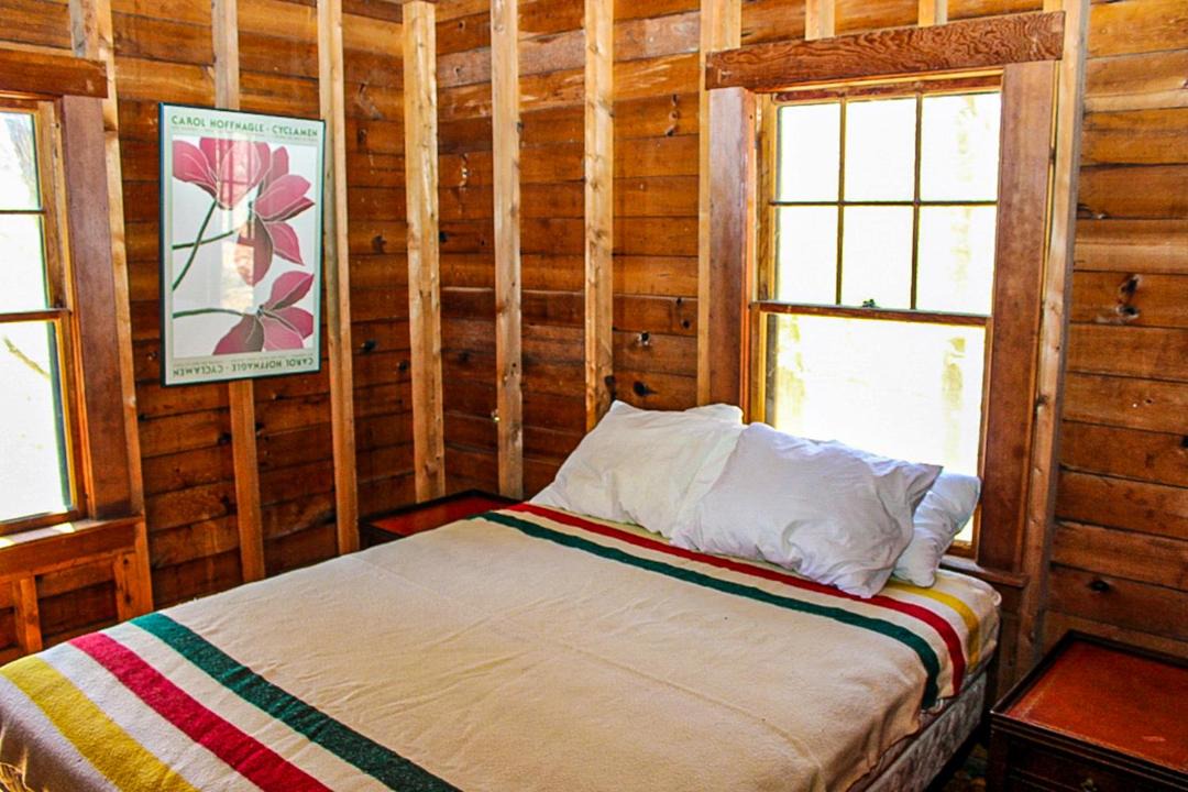 Photo of Bedroom in Moultonborough