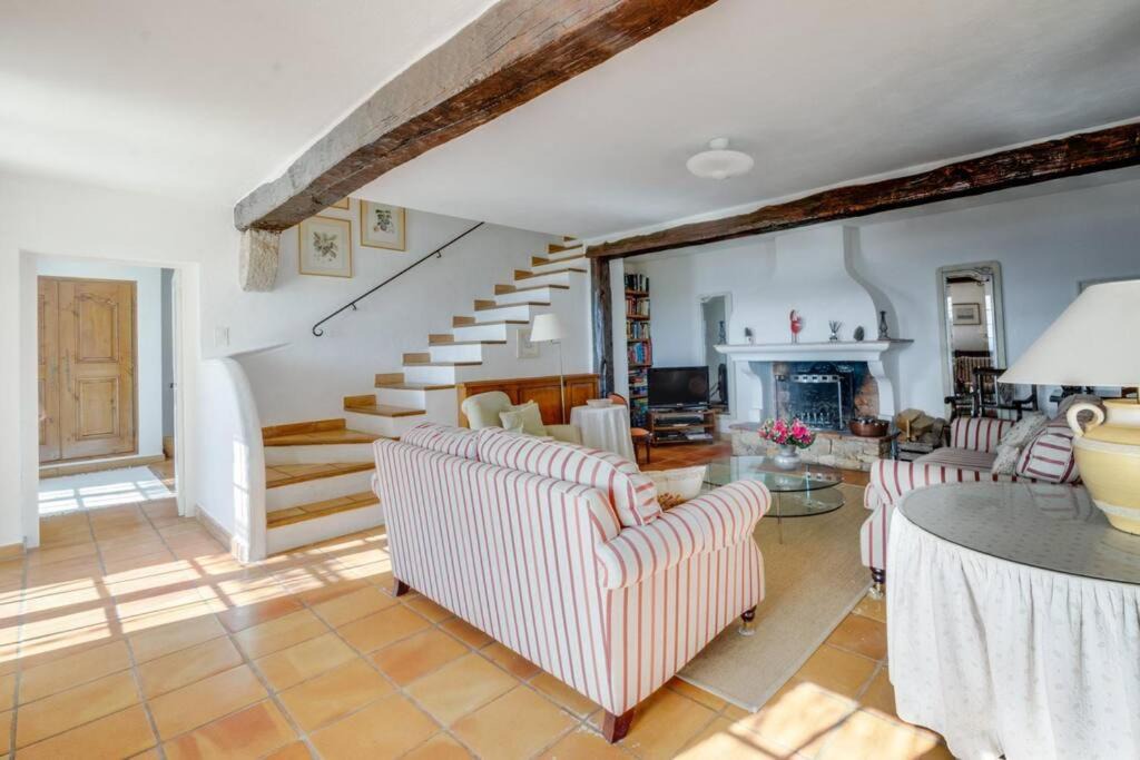 Photo of Livingroom in Callian