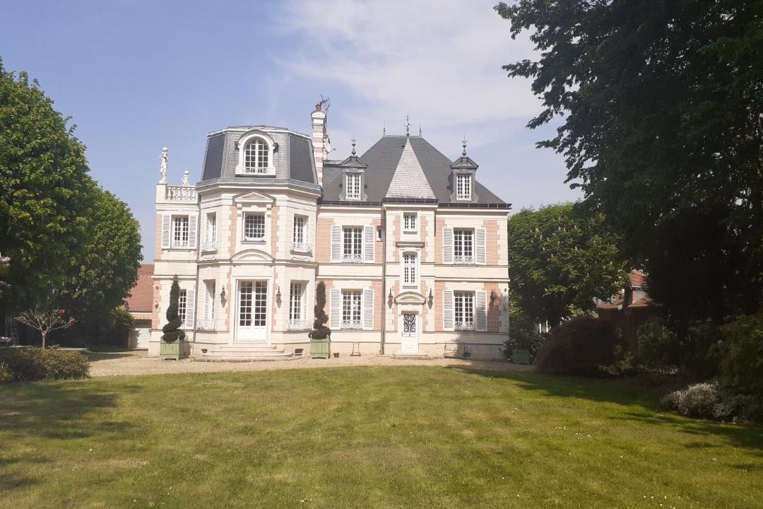 Photo of Buildings in Quincy-sous-Senart