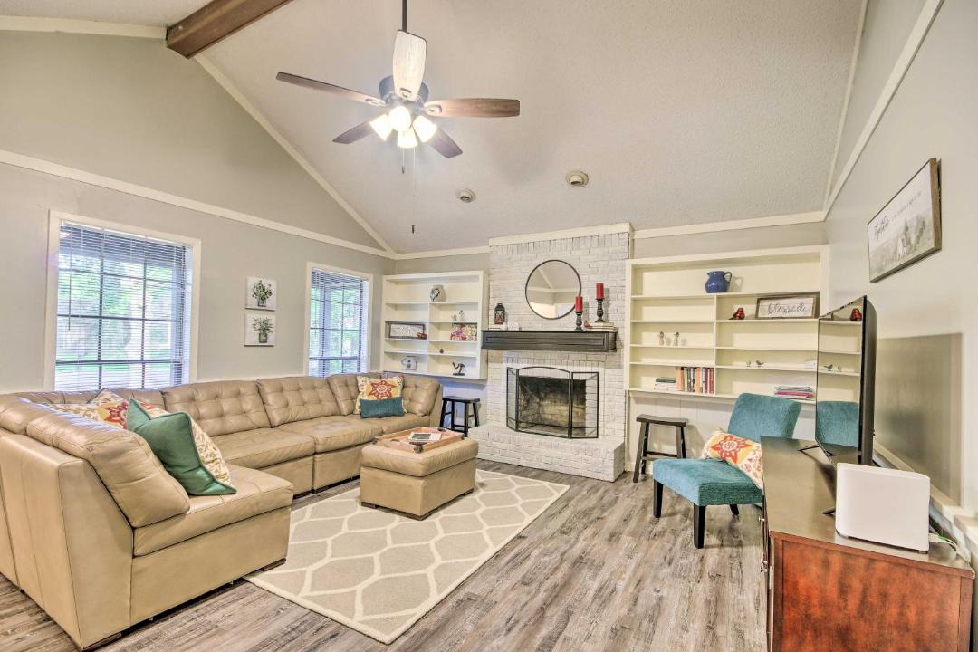 Photo of Livingroom in Flowood