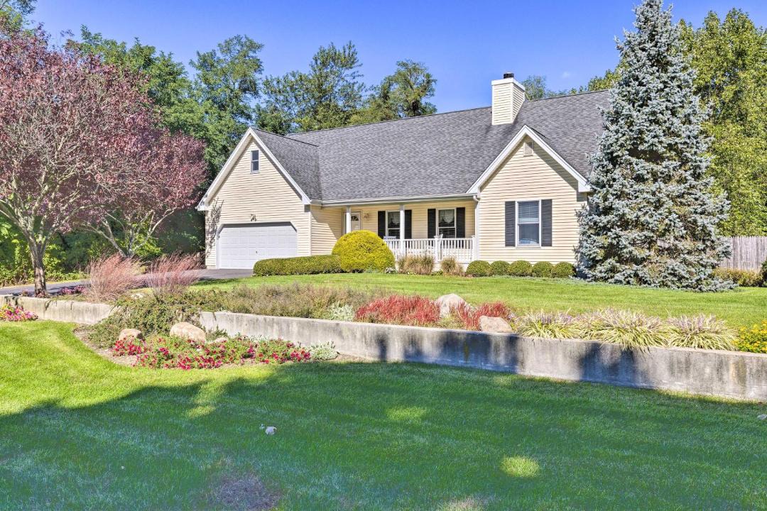 Photo of Buildings in Jamesport