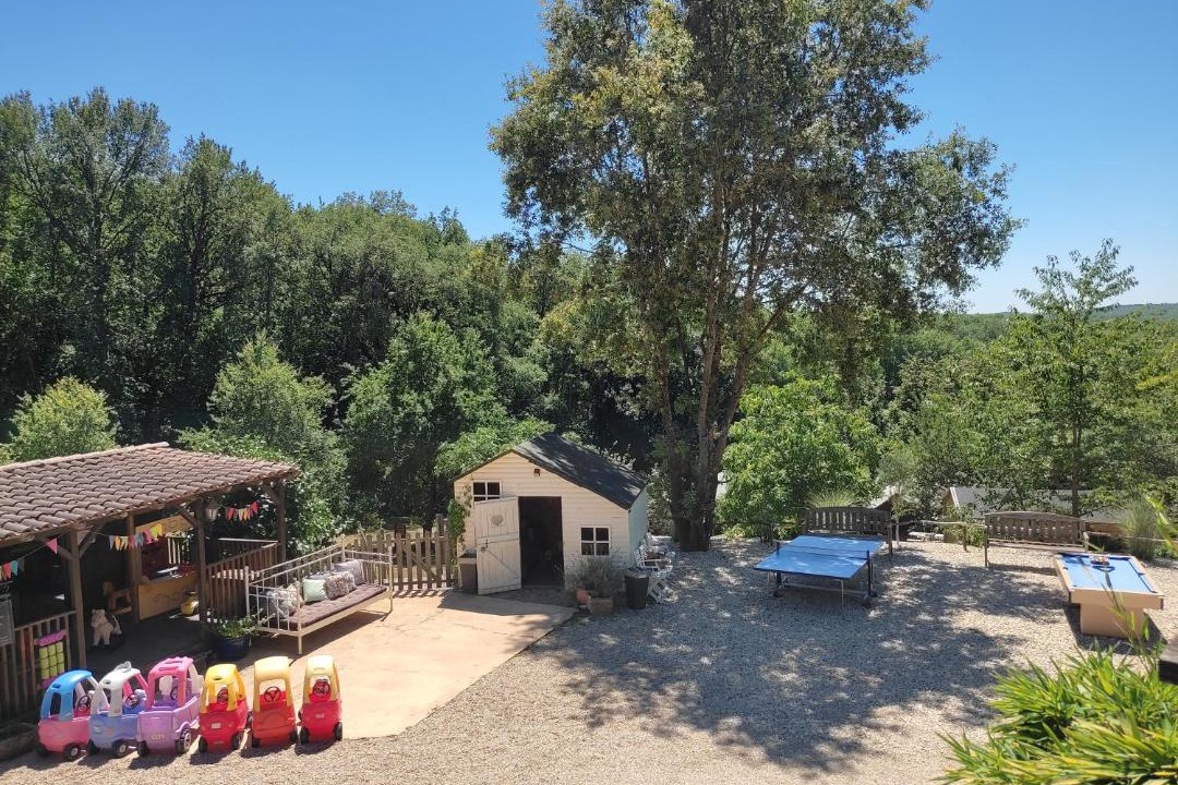 Photo of Others in Catus