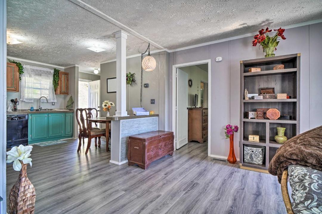 Photo of Livingroom in Mohawk