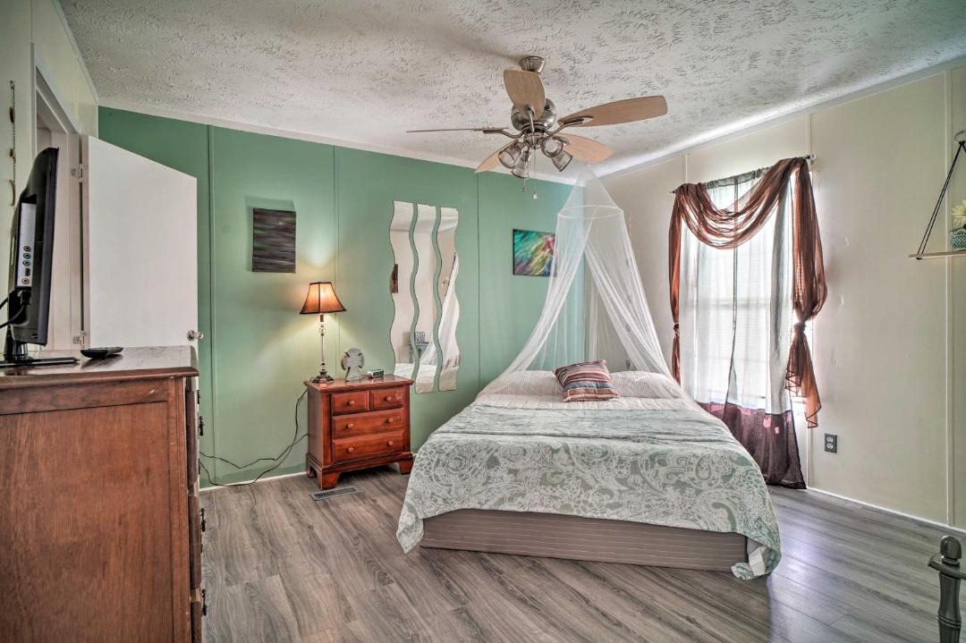 Photo of Bedroom in Mohawk