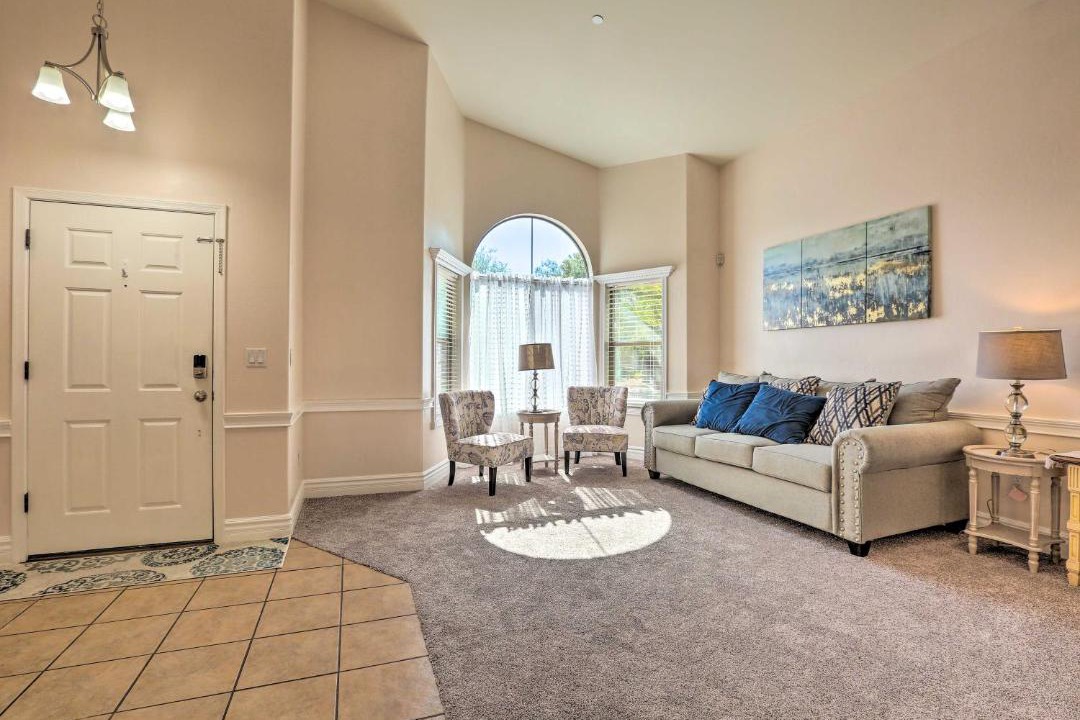 Photo of Livingroom in Continental Reserve