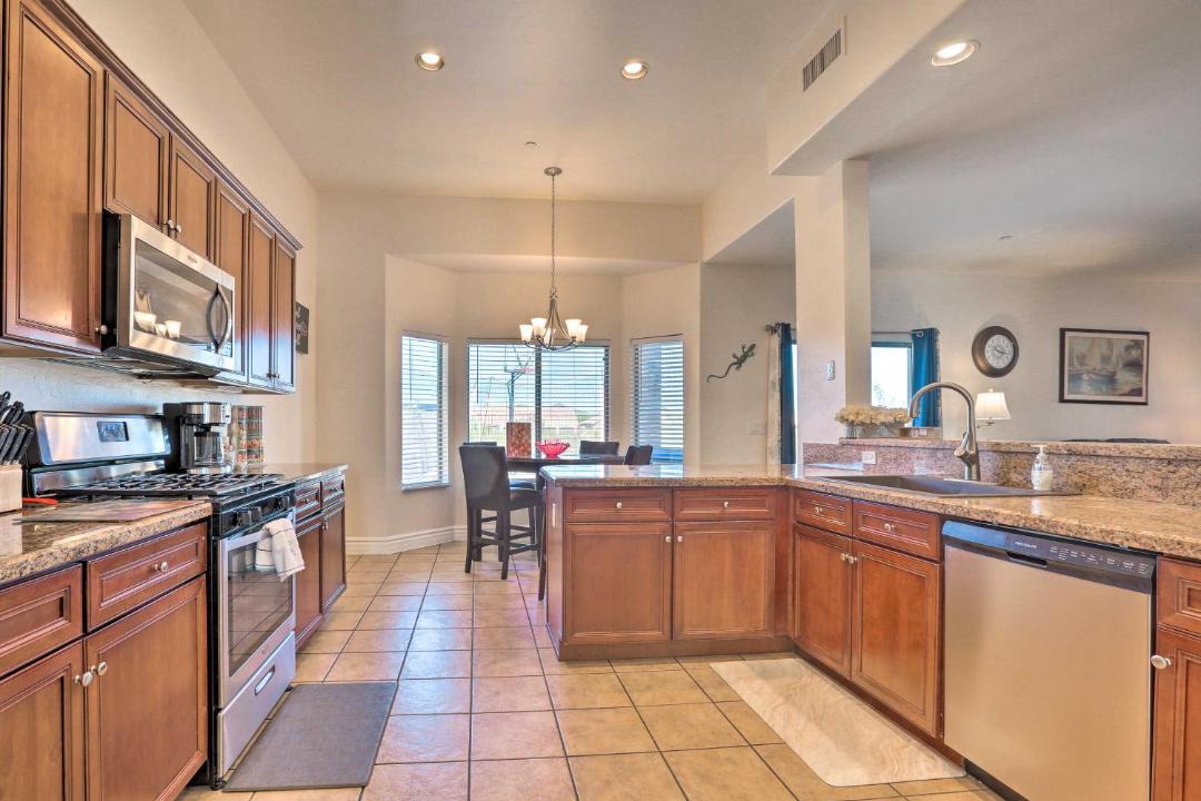 Photo of Kitchen in Continental Reserve