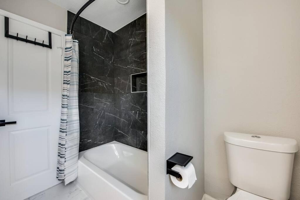 Photo of Bathroom in Haltom City
