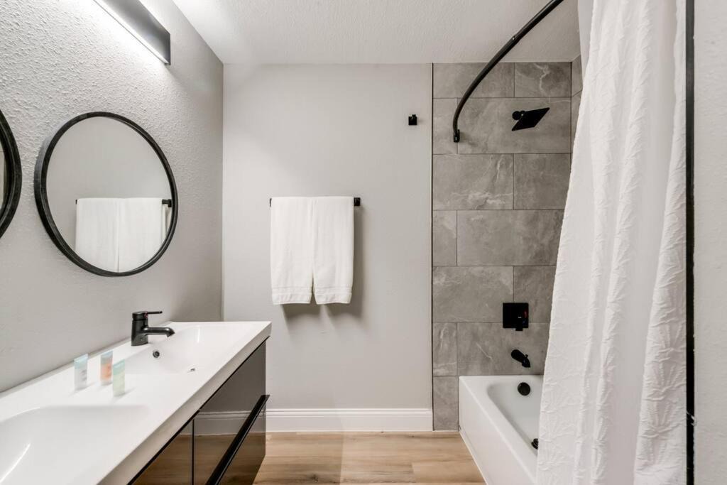 Photo of Bathroom in Original Town