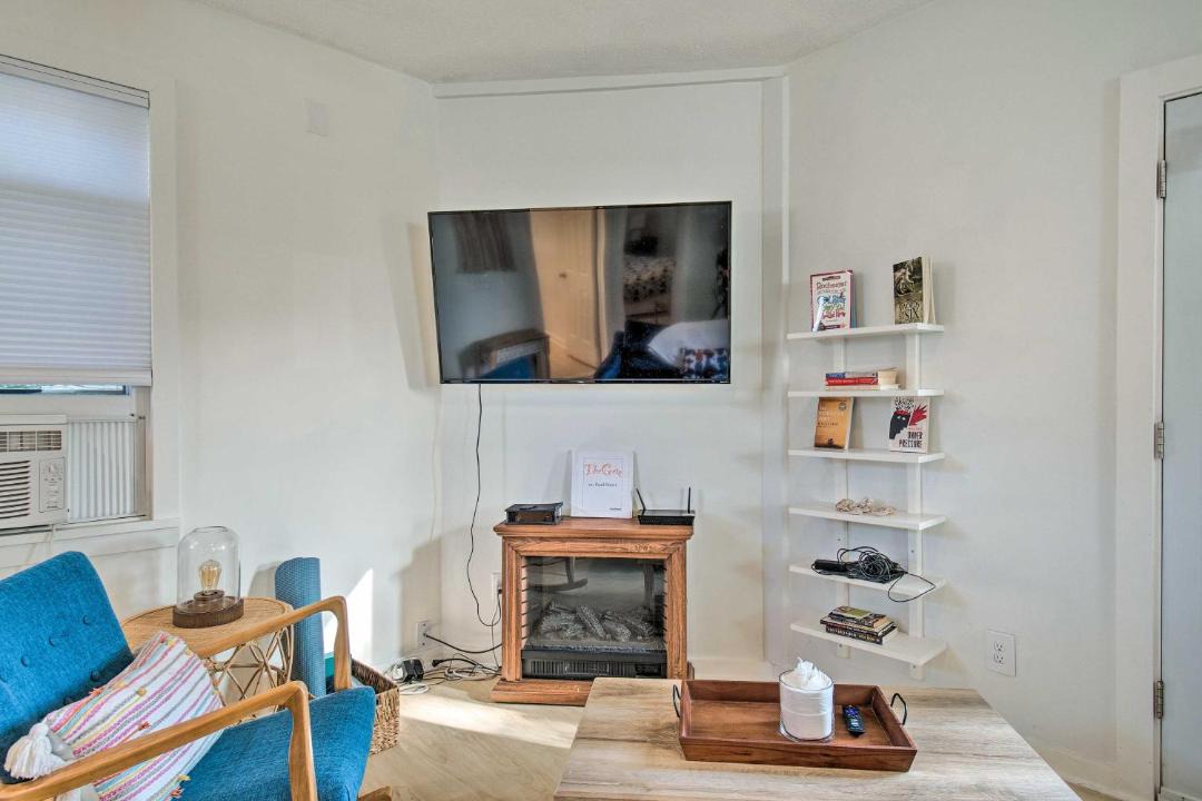 Photo of Livingroom in Downtown Rochester