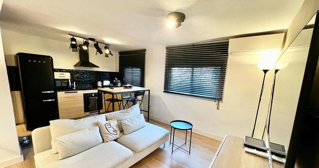 Photo of Livingroom in Bryant