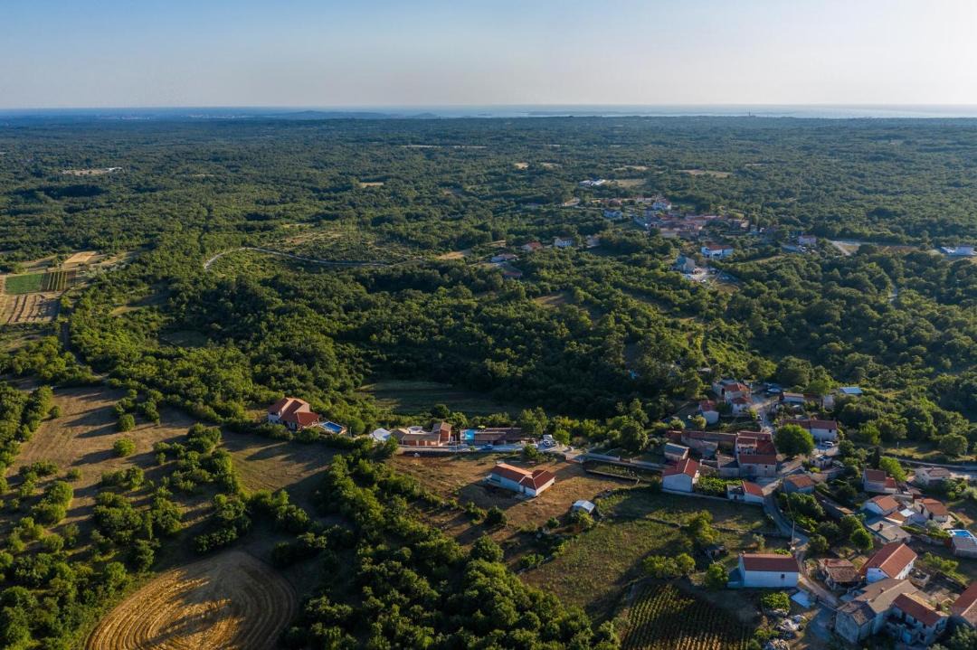 Photo of Buildings in Pinezici