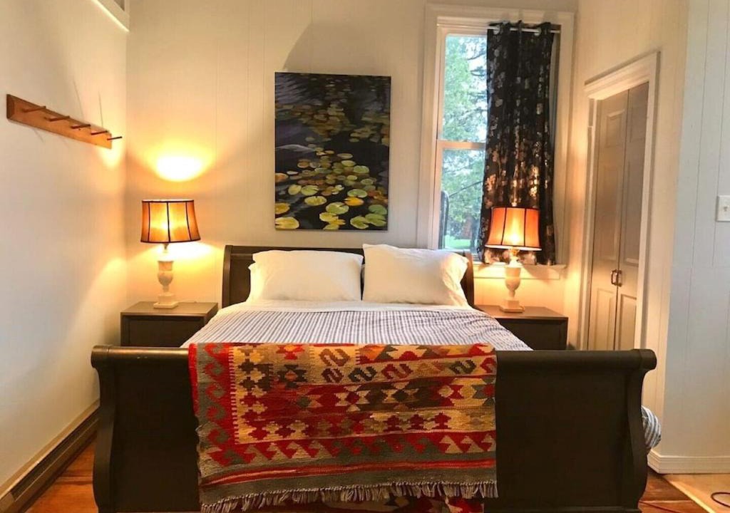 Photo of Bedroom in Nassawadox