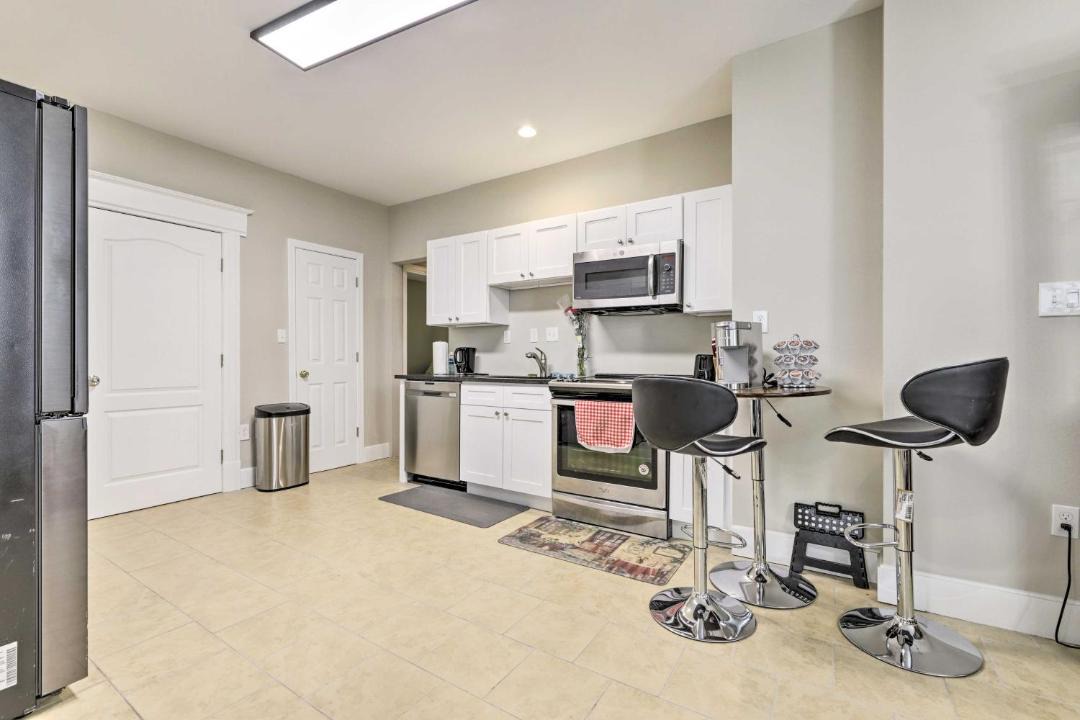 Photo of Others in Memorial Square