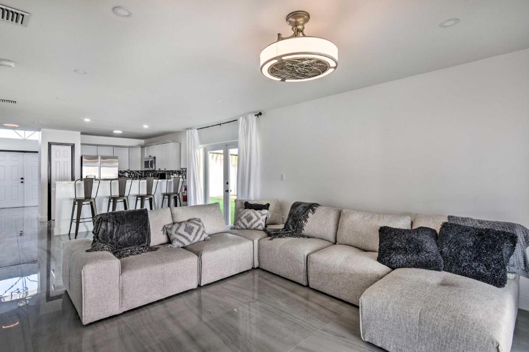 Photo of Livingroom in Miami Gardens