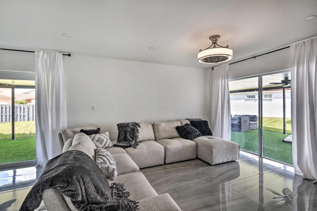 Photo of Livingroom in Miami Gardens