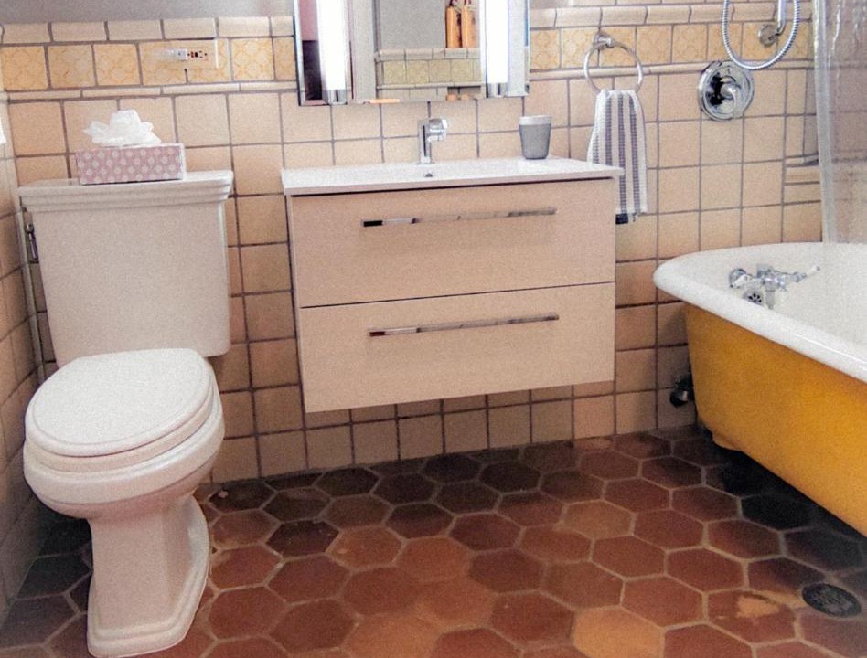 Photo of Bathroom in Oak Park