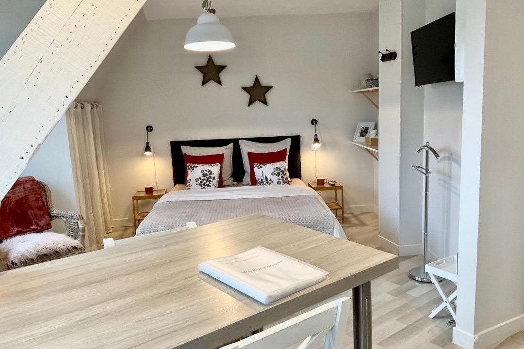 Photo of Bedroom in Port-en-Bessin-Huppain