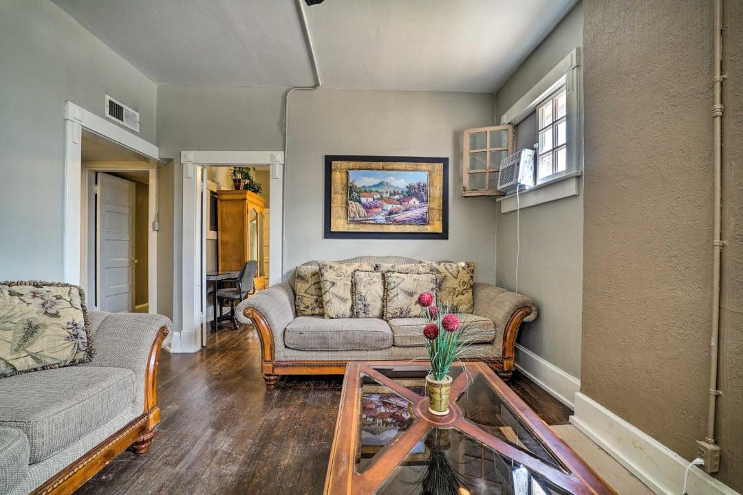 Photo of Livingroom in Downtown El Paso