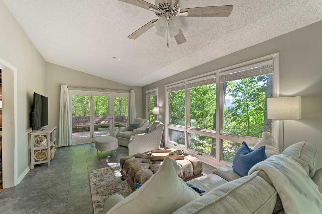 Photo of Livingroom in Moravian Falls