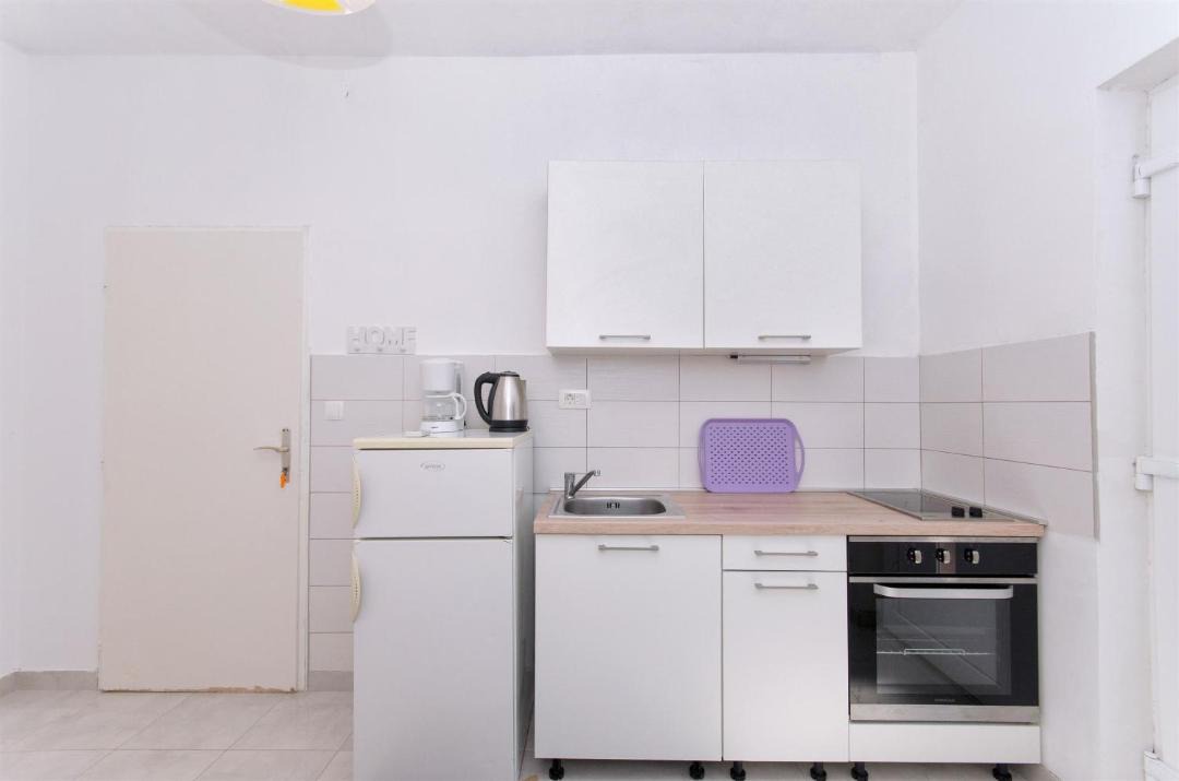 Photo of Kitchen in Okuklje