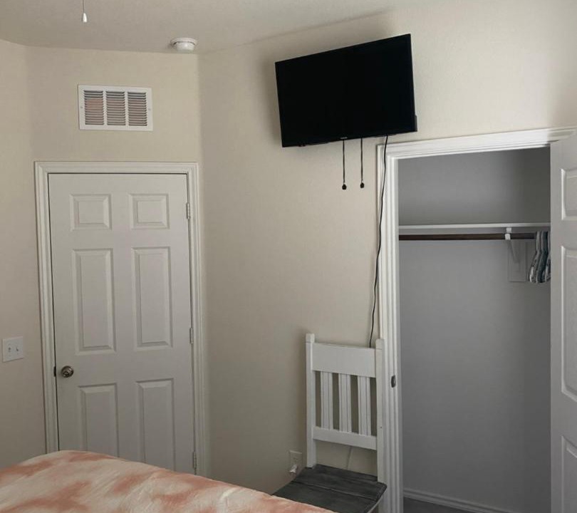 Photo of Bedroom in Aubrey