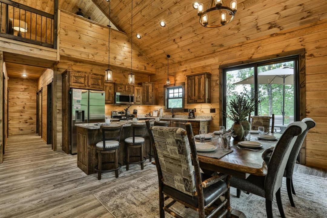 Photo of Others in Mineral Bluff