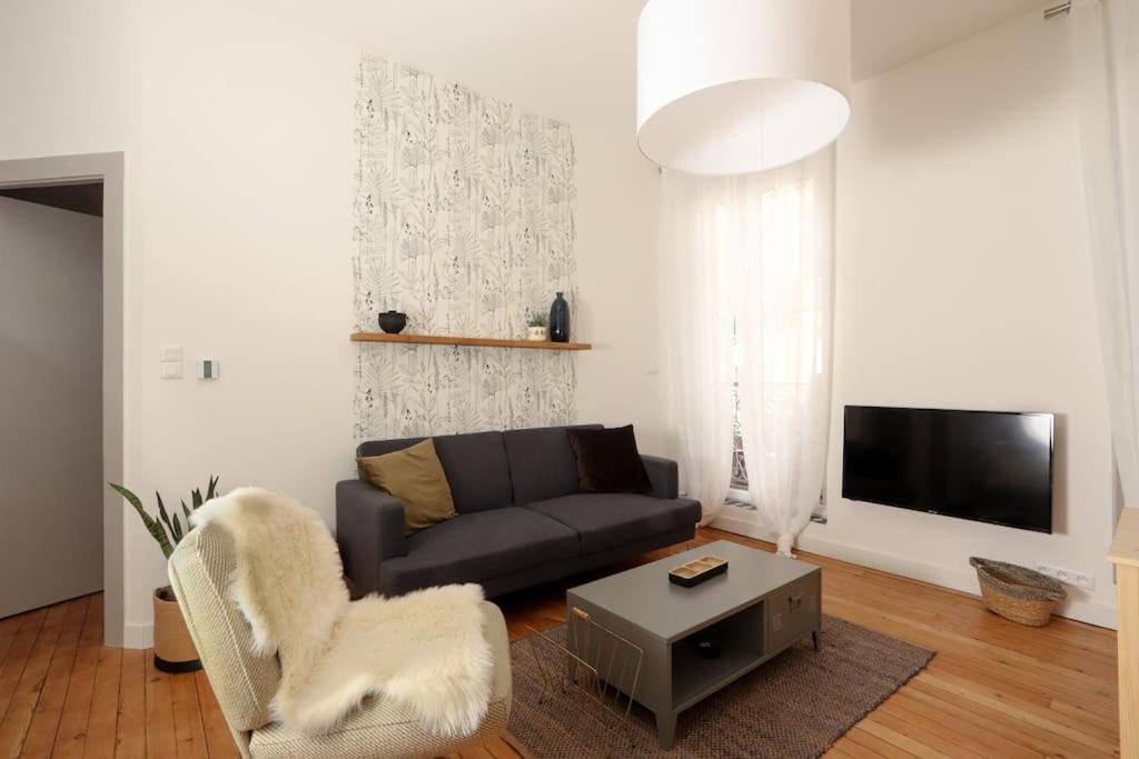 Photo of Livingroom in Saint - Aubin - Dupuy
