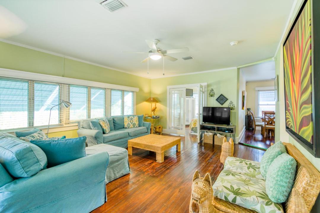 Photo of Livingroom in Tarpon River