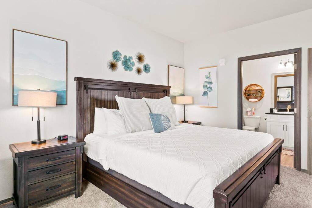 Photo of Bedroom in South Perry District