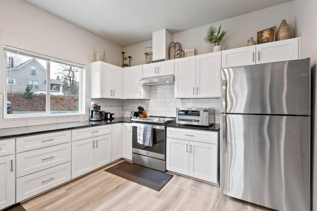 Photo of Kitchen in South Perry District
