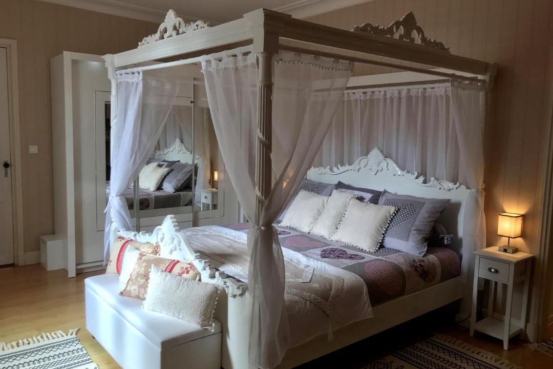 Photo of Bedroom in Loupiac