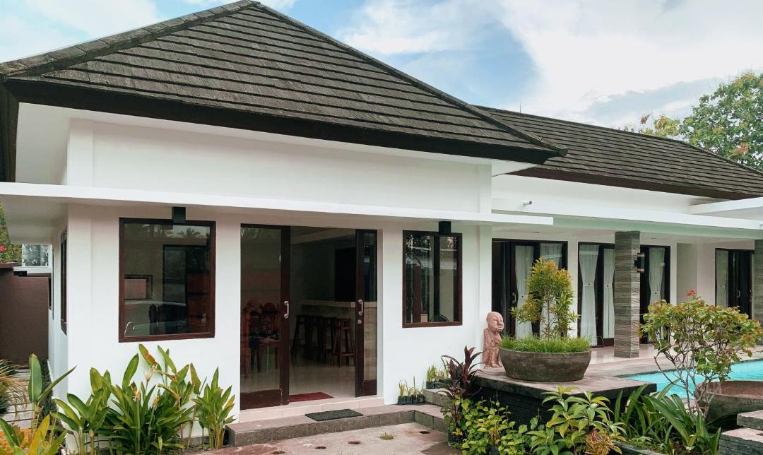 Photo of Buildings in Senggigi