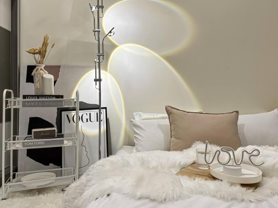 Photo of Bedroom in Maluri